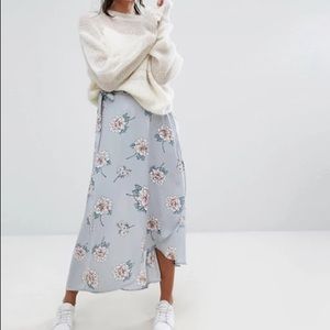 JOA wrap floral skirt S